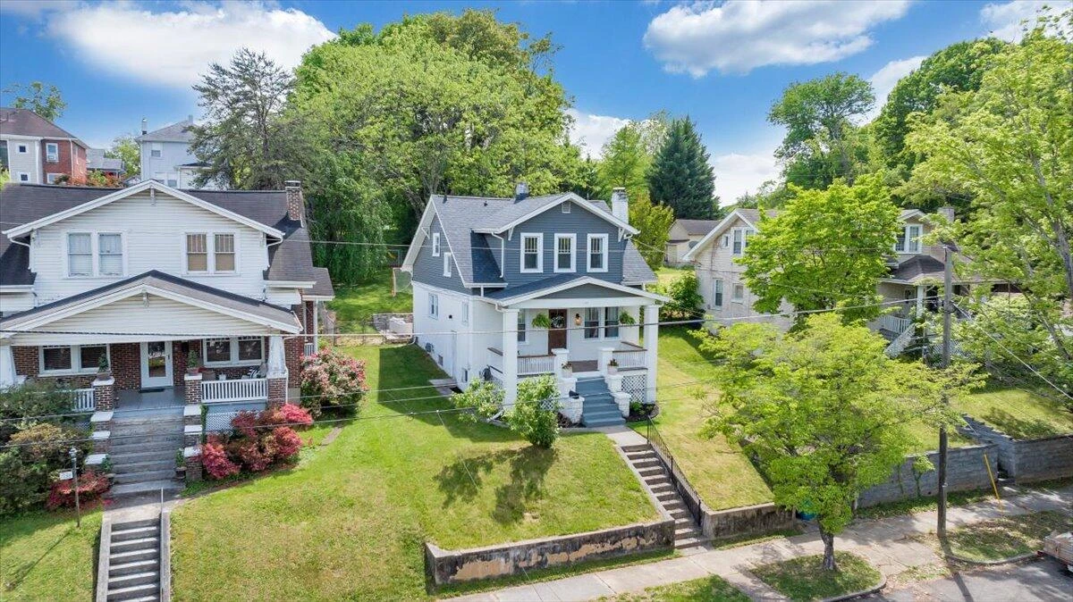 1142 Winona AVE SW - Photo 48