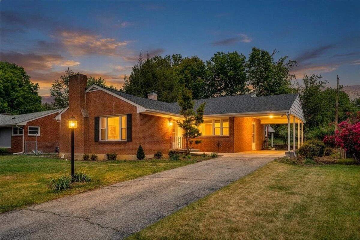 2716 Deerfield RD SW