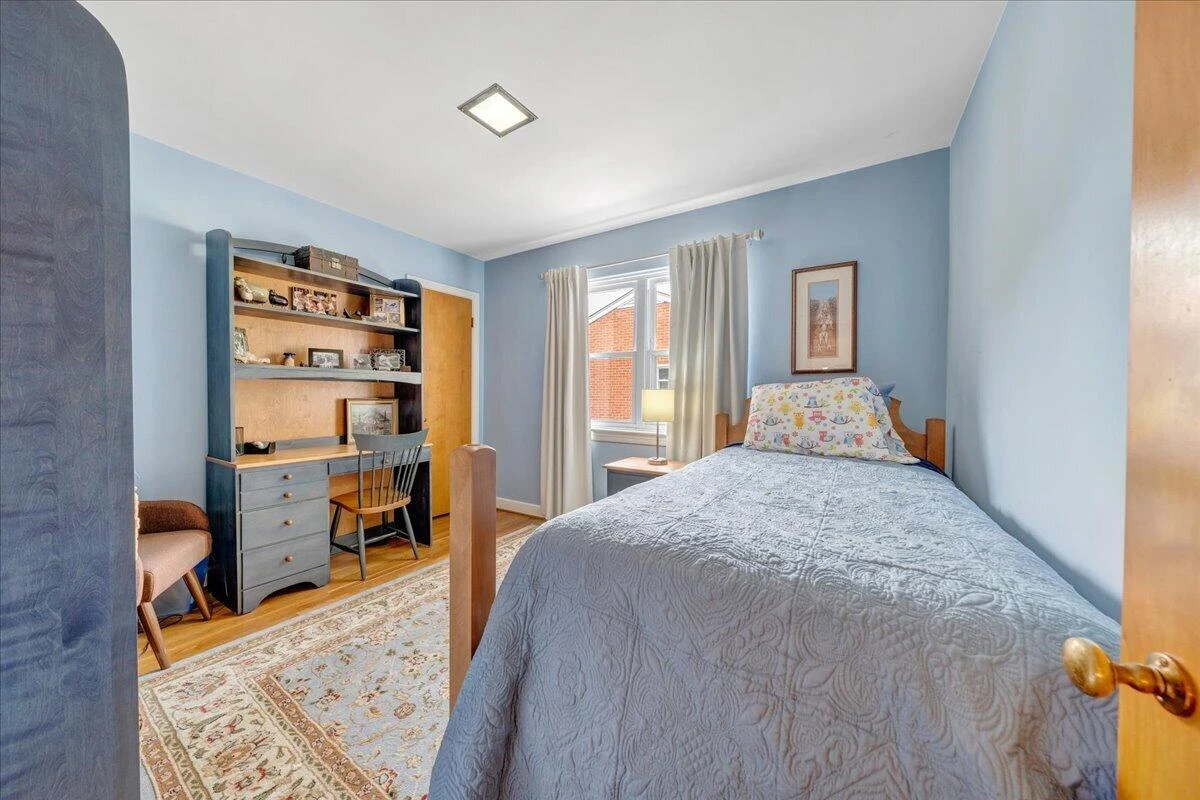 2716 Deerfield RD SW - Photo 10