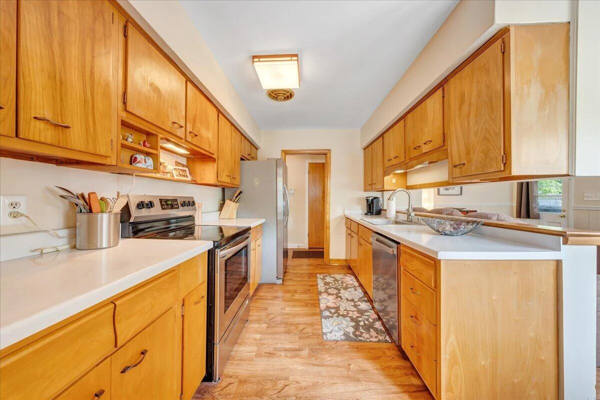 2716 Deerfield RD SW - Photo 12
