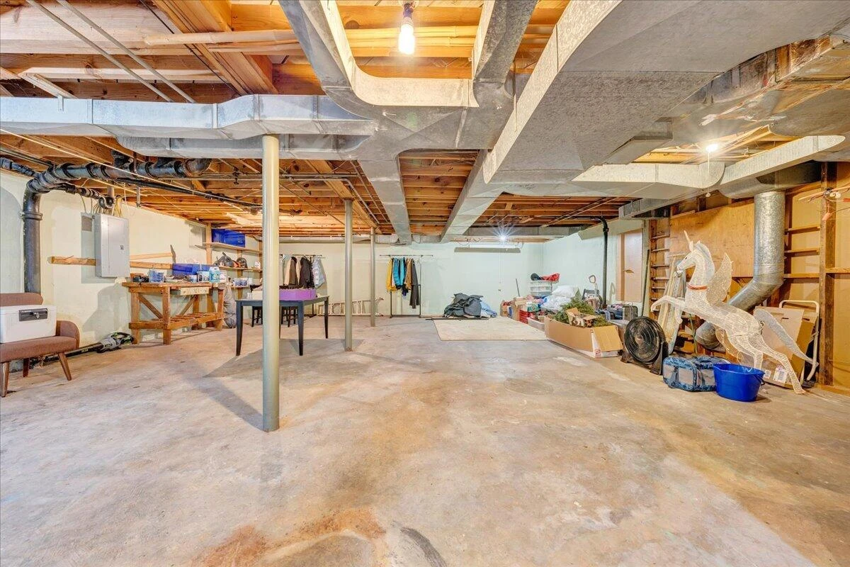 2716 Deerfield RD SW - Photo 18