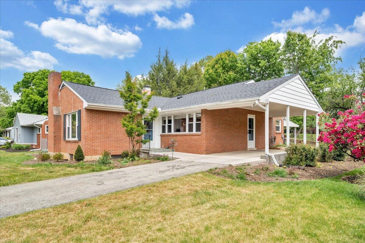 2716 Deerfield RD SW - Photo 28