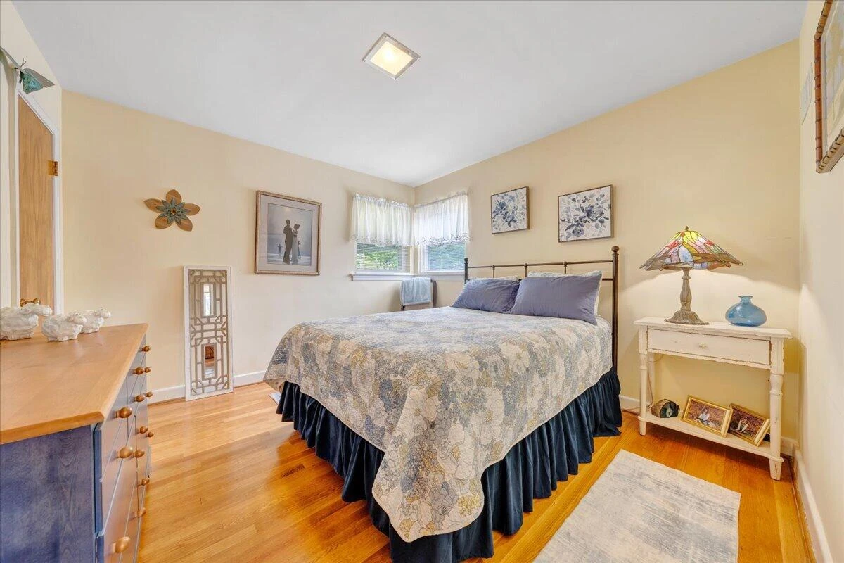 2716 Deerfield RD SW - Photo 7