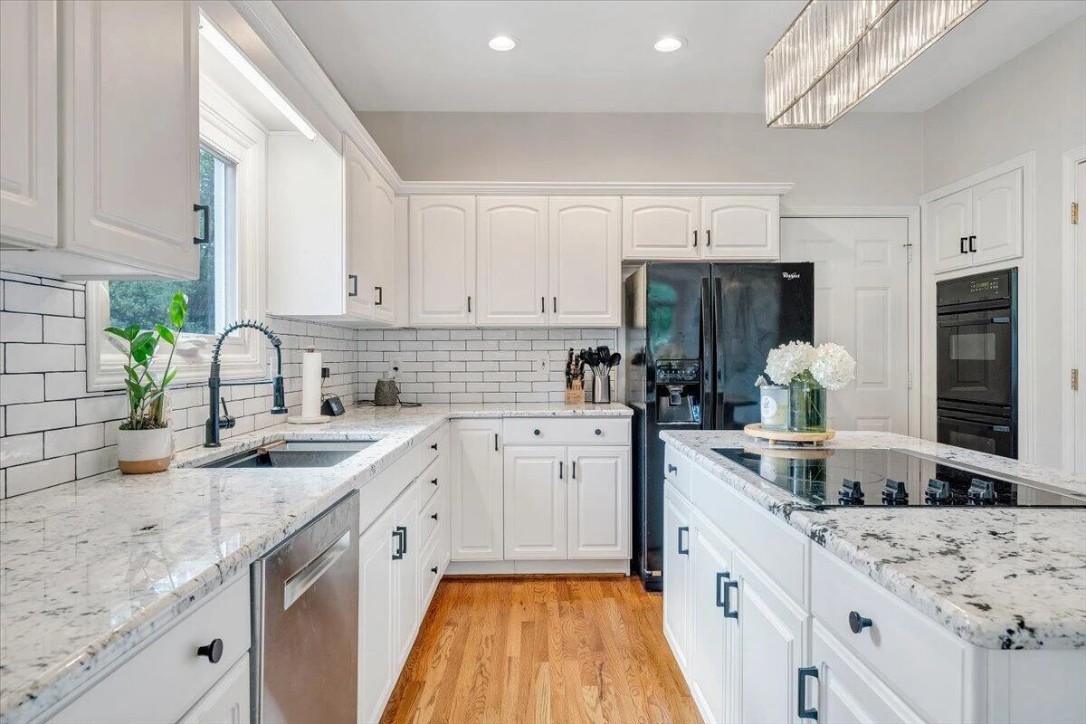 2932 W Club DR - Photo 16