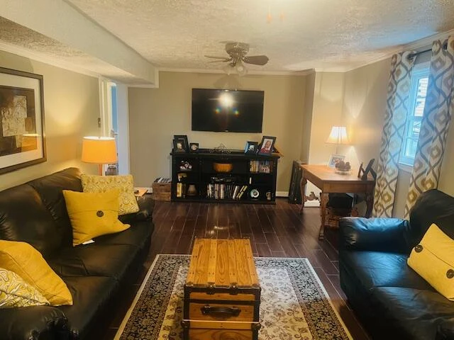 1365 Lilac LN - Photo 10