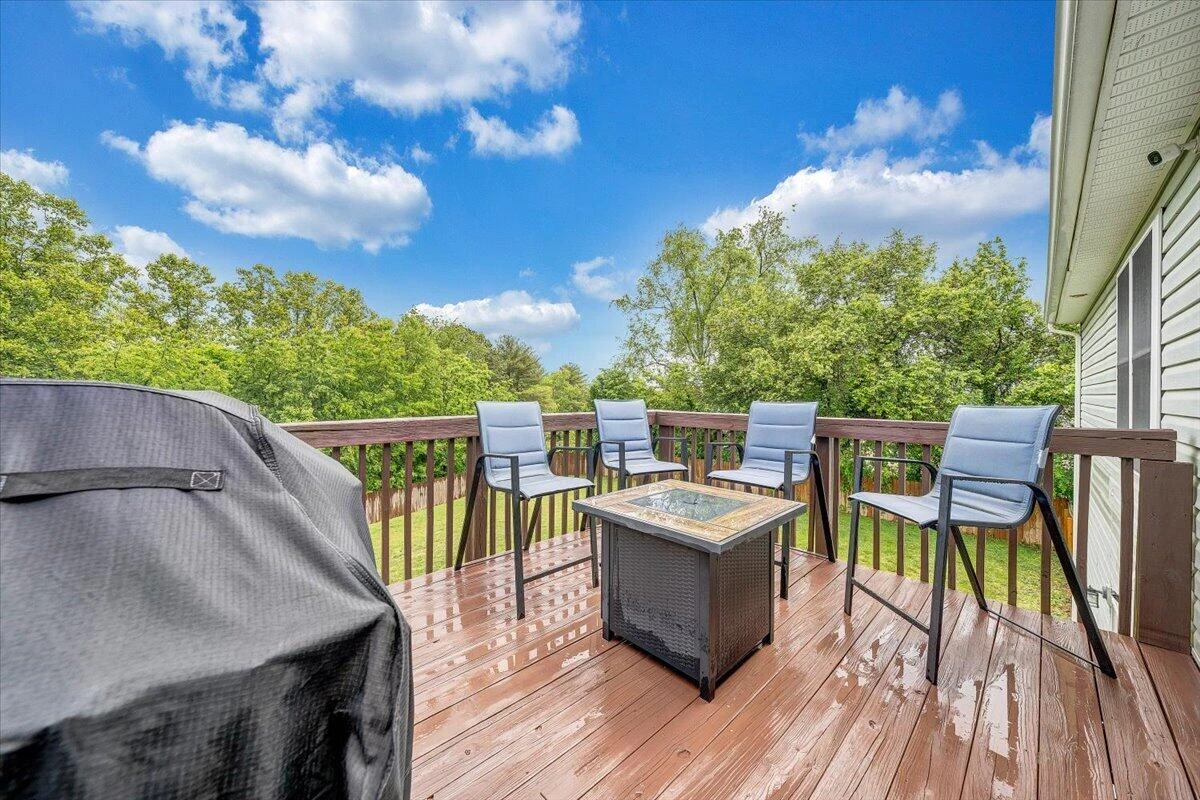 5313 Greentree LN - Photo 18
