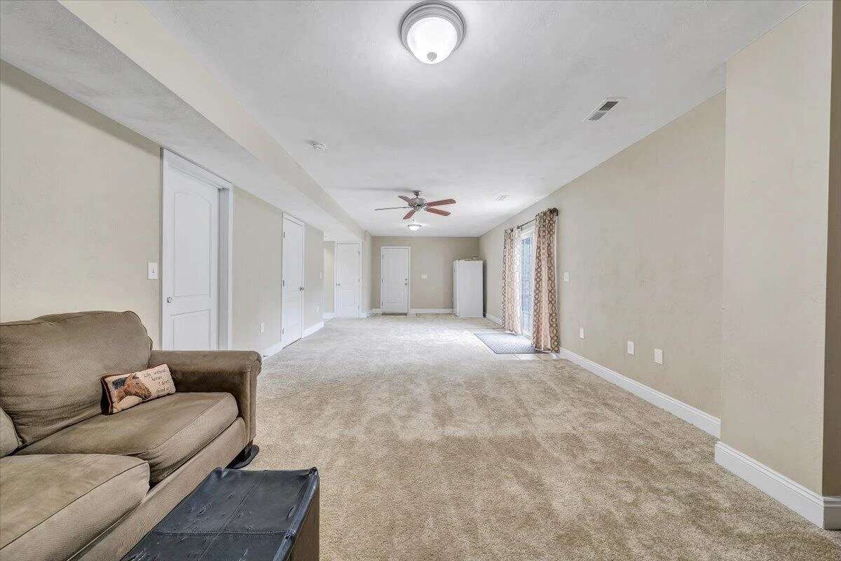 5313 Greentree LN - Photo 32