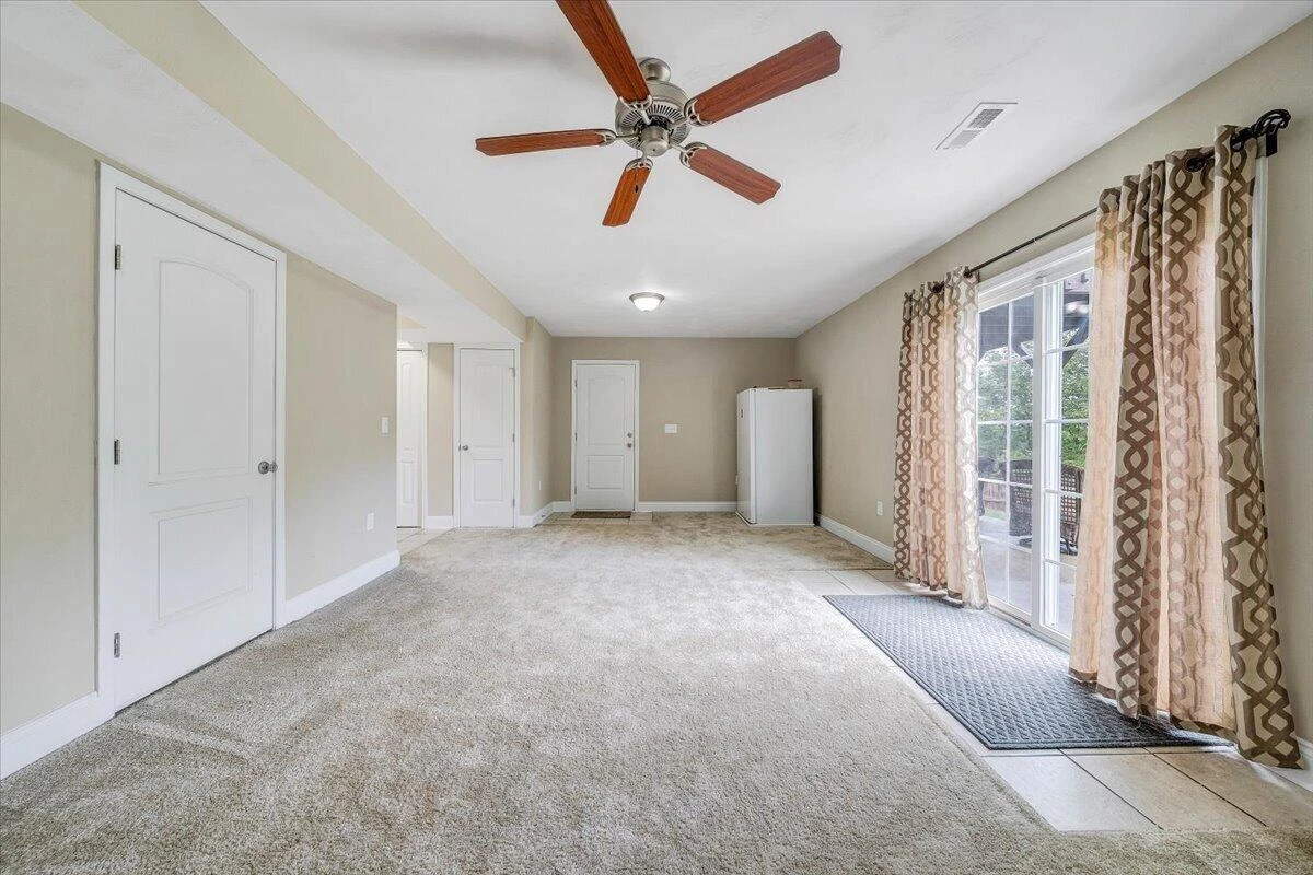 5313 Greentree LN - Photo 33