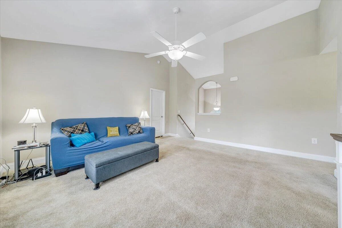 5313 Greentree LN - Photo 8