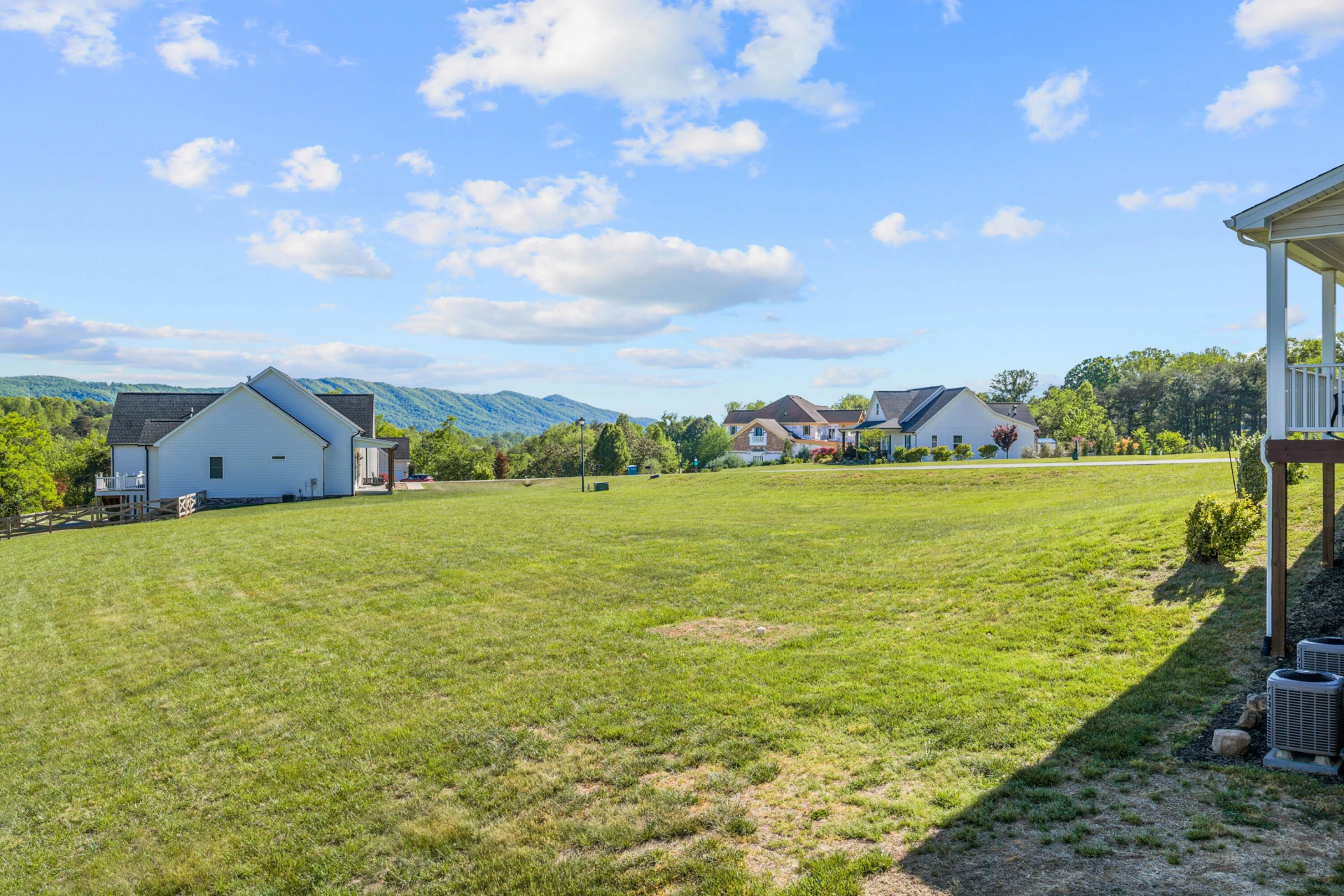 250 Thornblade WAY - Photo 7