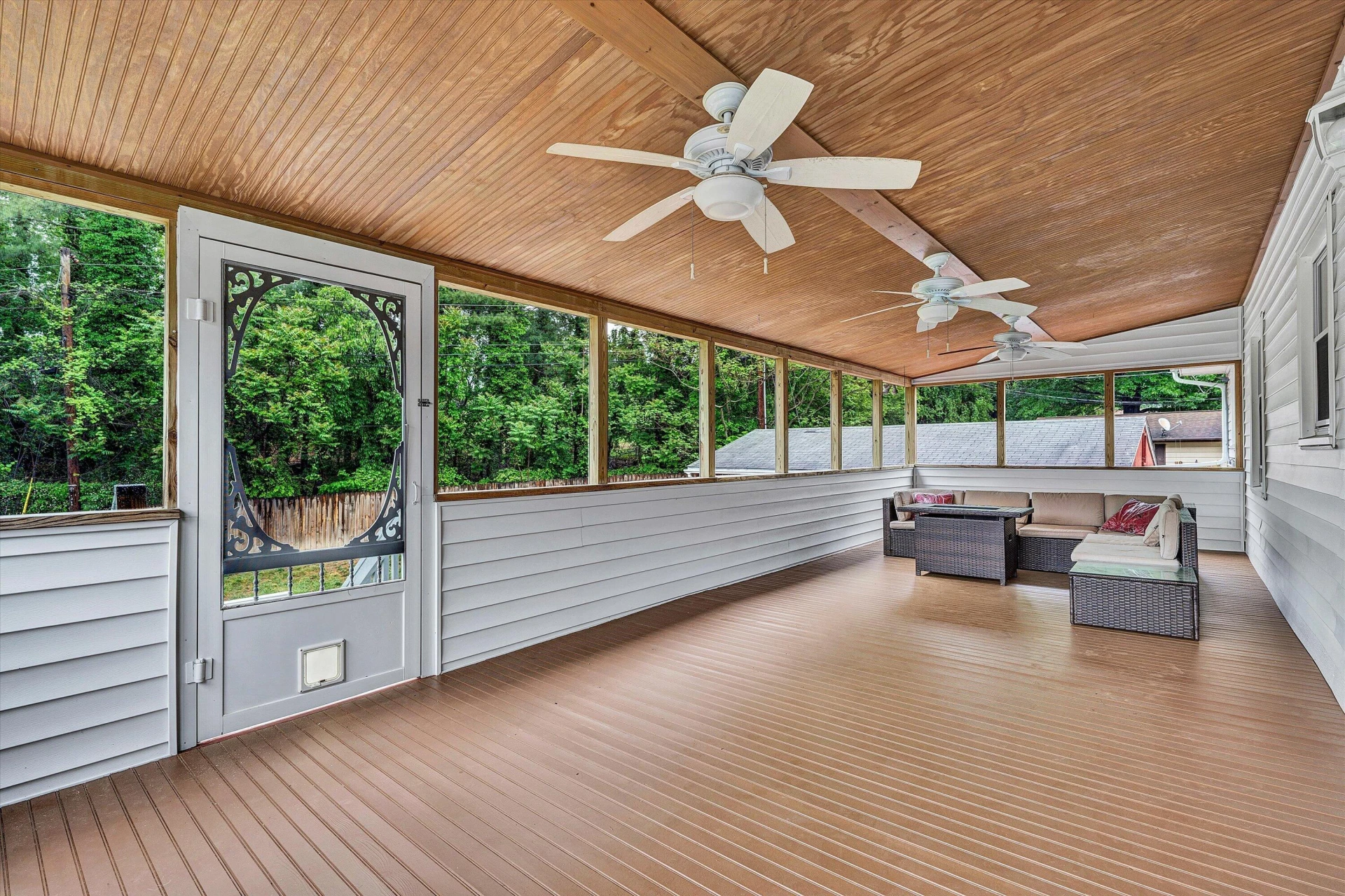 3166 Galloway DR - Photo 16