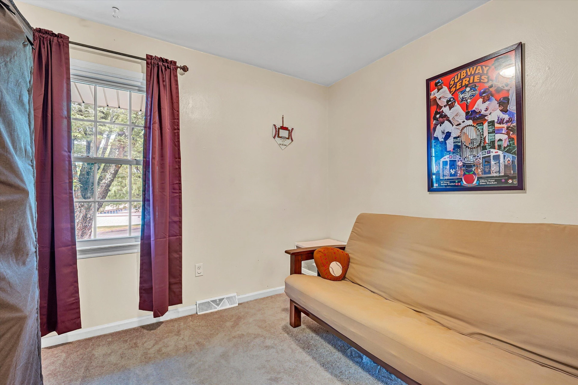 52 Hillview DR - Photo 17