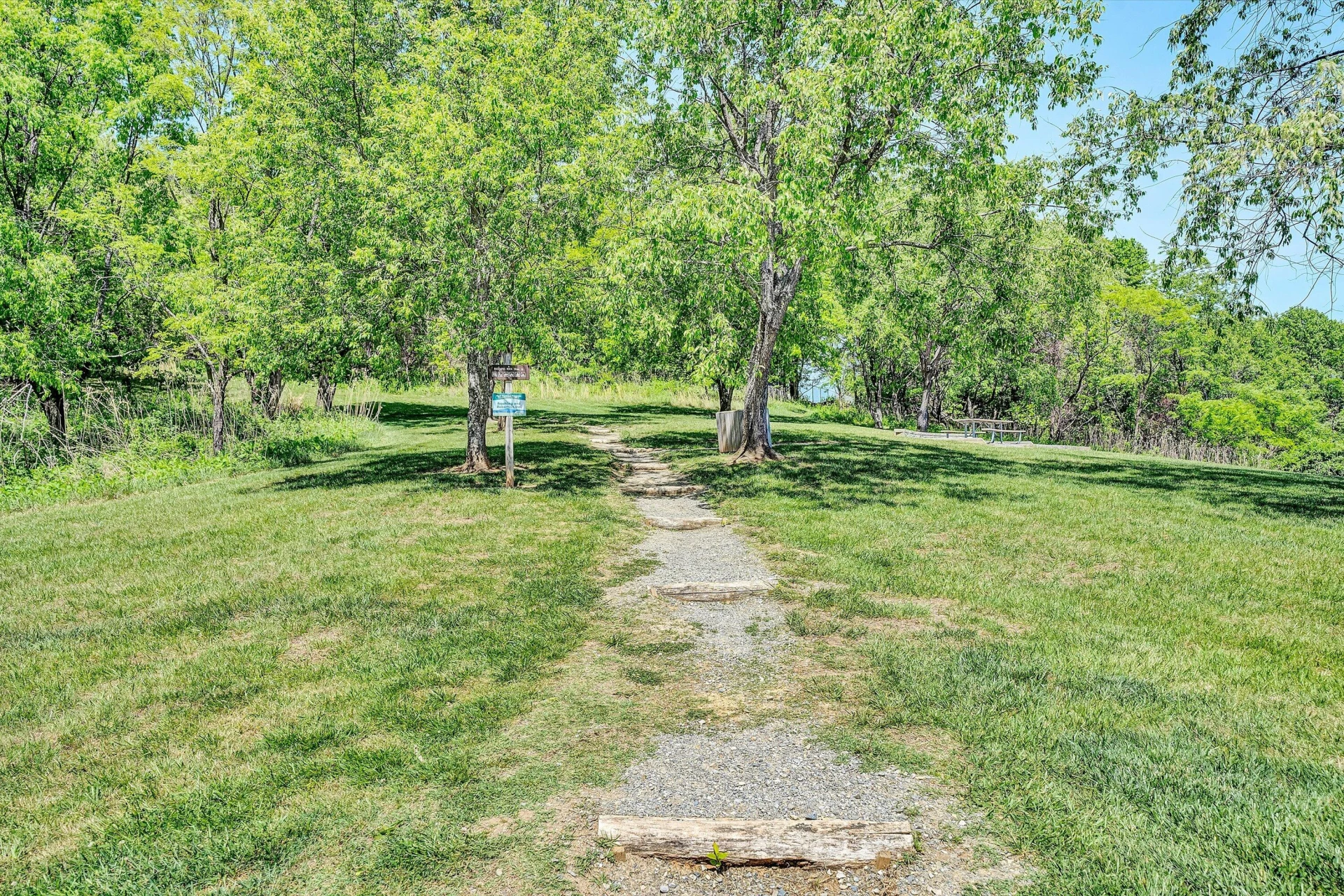 52 Hillview DR - Photo 43