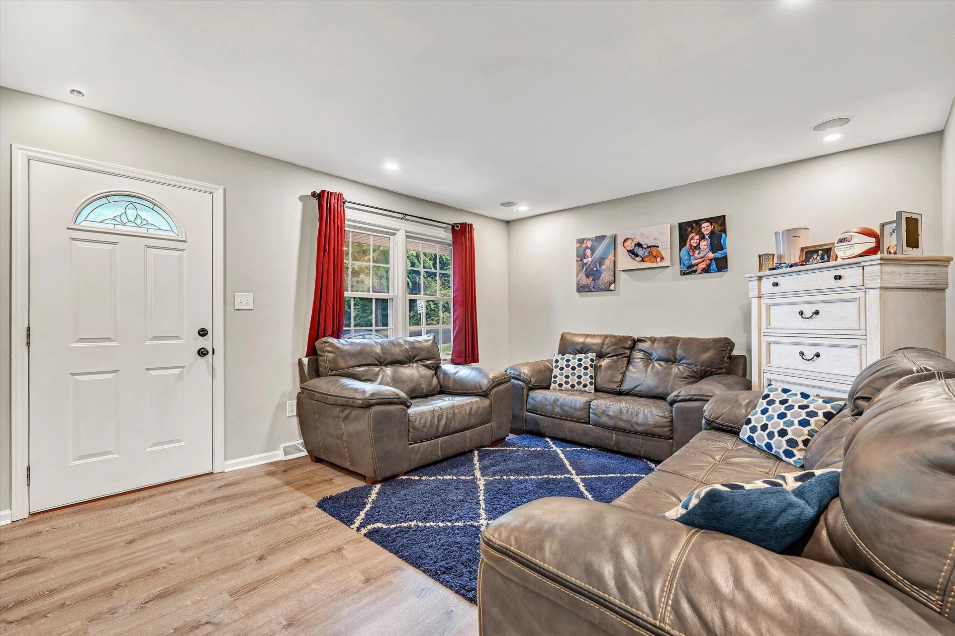 52 Hillview DR - Photo 9