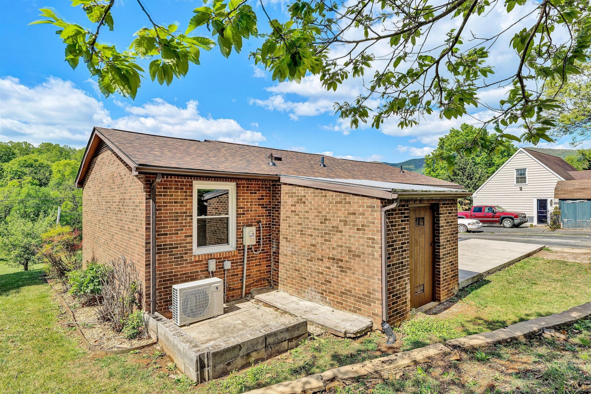 1650 Haymakertown RD - Photo 23