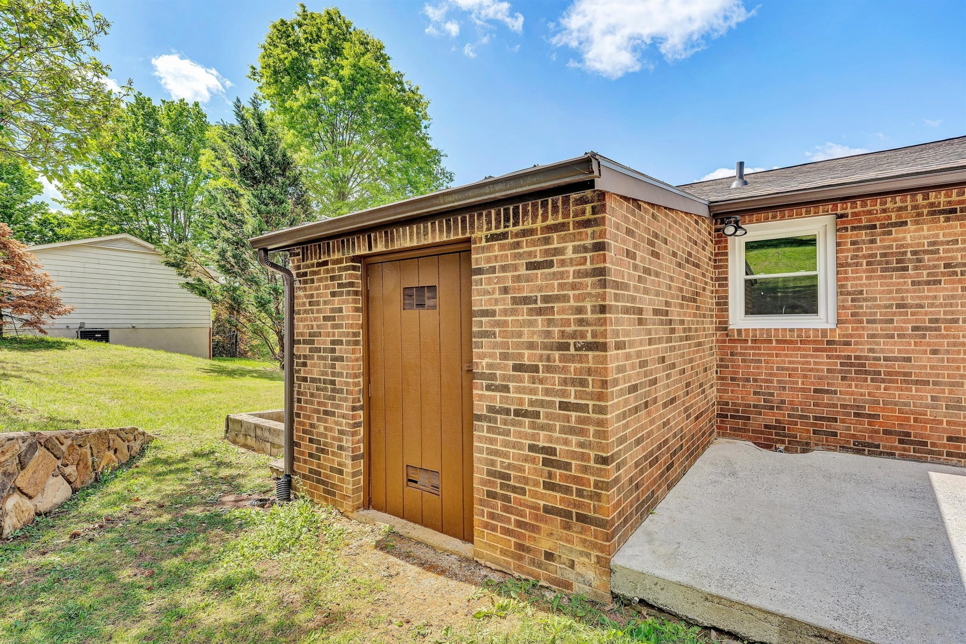 1650 Haymakertown RD - Photo 24