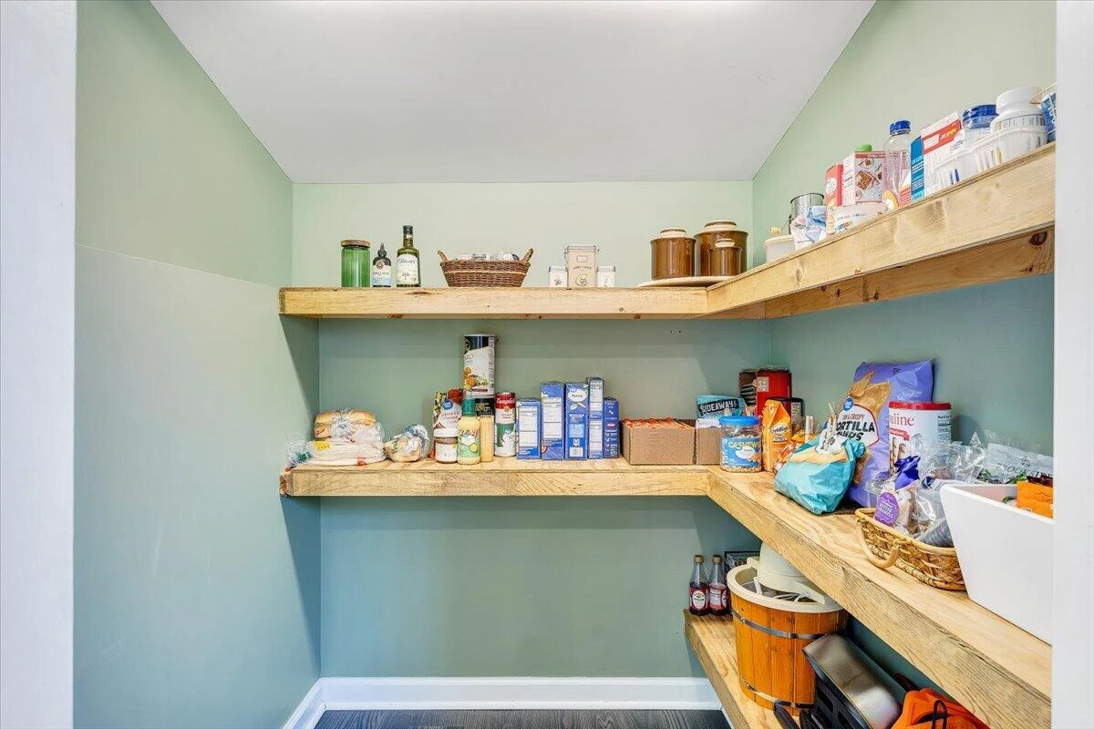 430 Tinker AVE - Photo 19