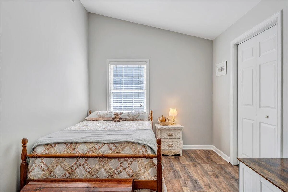 430 Tinker AVE - Photo 25