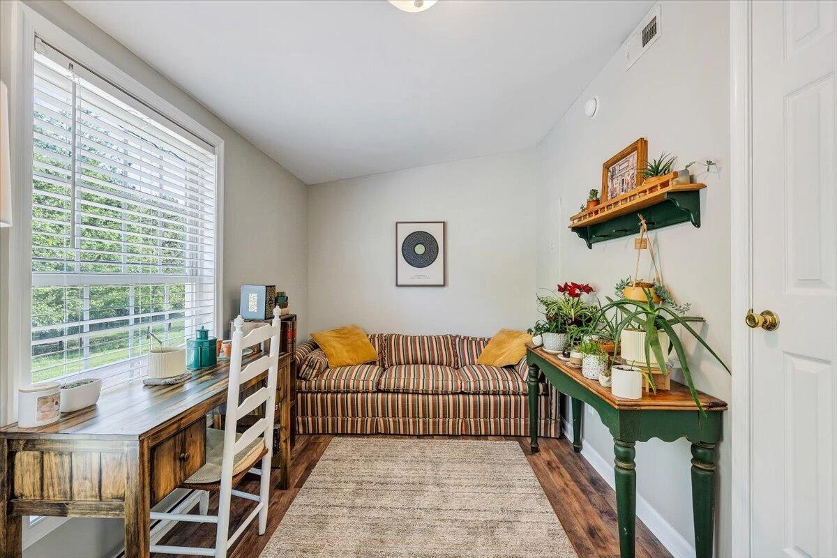 430 Tinker AVE - Photo 27