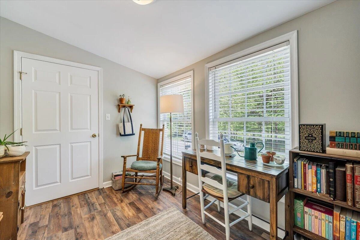430 Tinker AVE - Photo 28