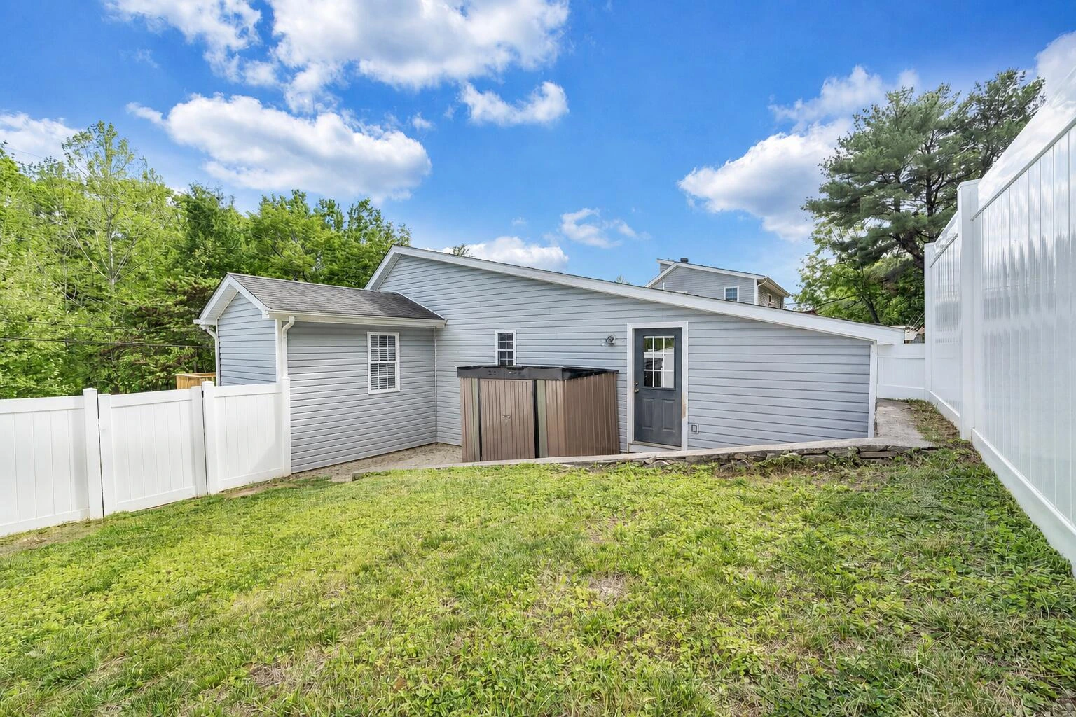430 Tinker AVE - Photo 32