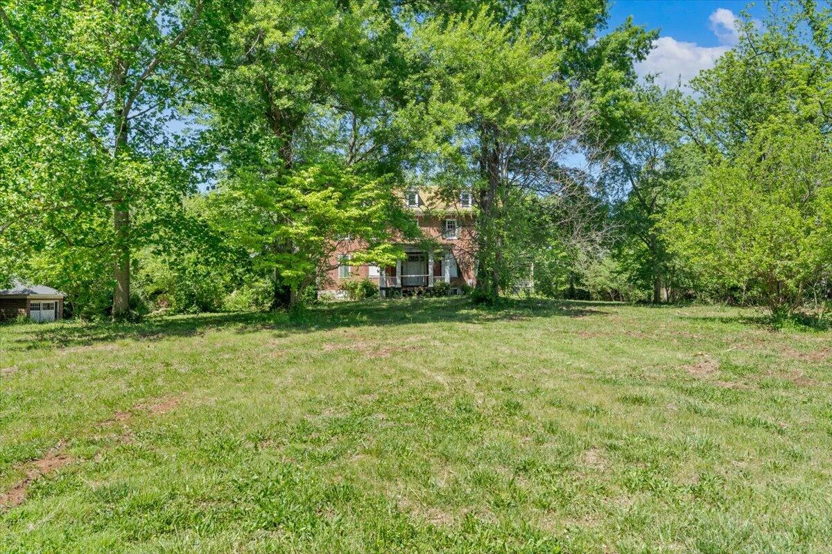 320 Huntington BLVD NE - Photo 23