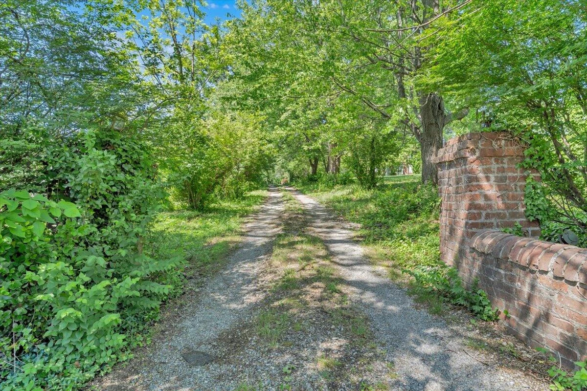 320 Huntington BLVD NE - Photo 26