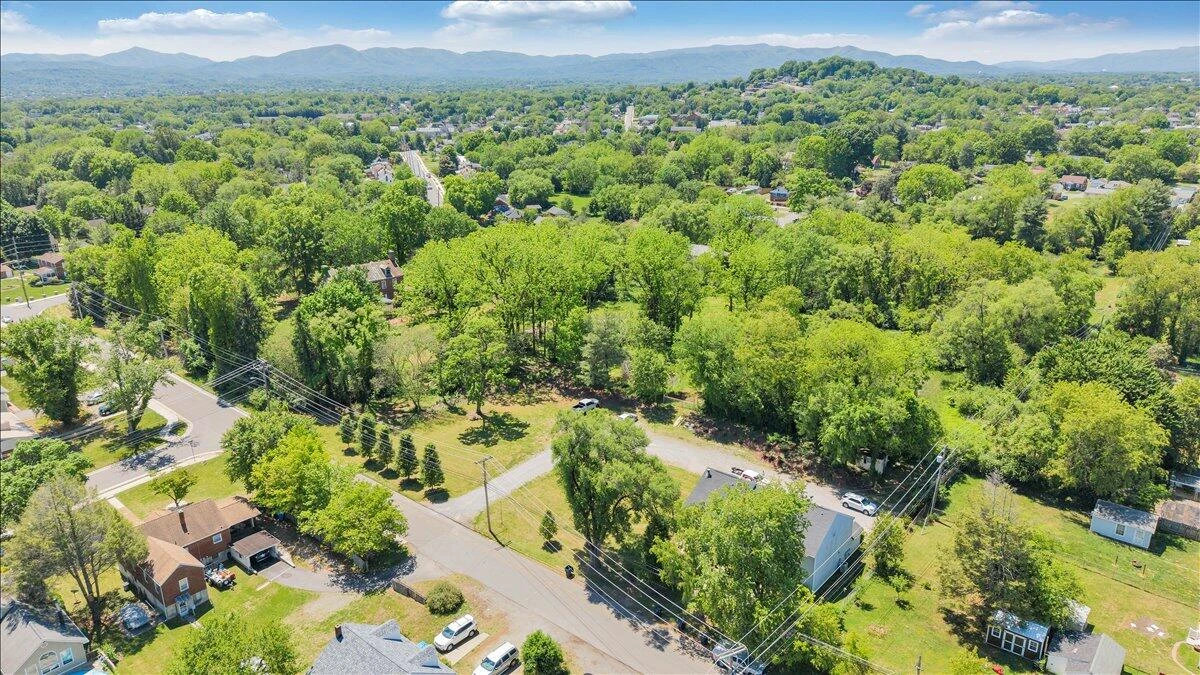 320 Huntington BLVD NE - Photo 33