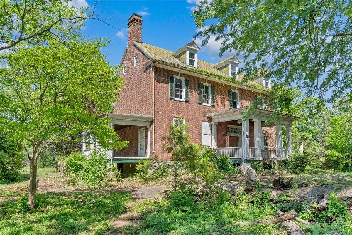 320 Huntington BLVD NE - Photo 4