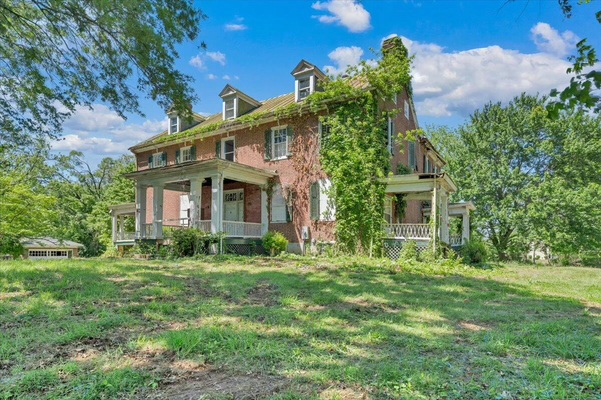 320 Huntington BLVD NE - Photo 9