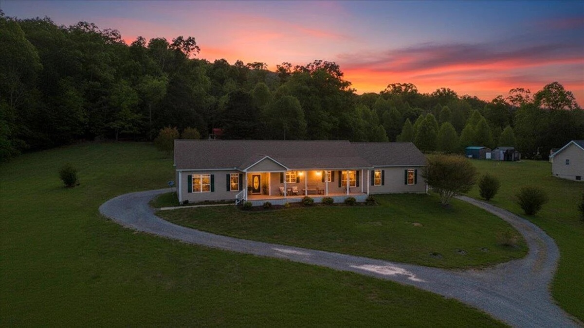 218 Mt Moriah RD - Photo 2