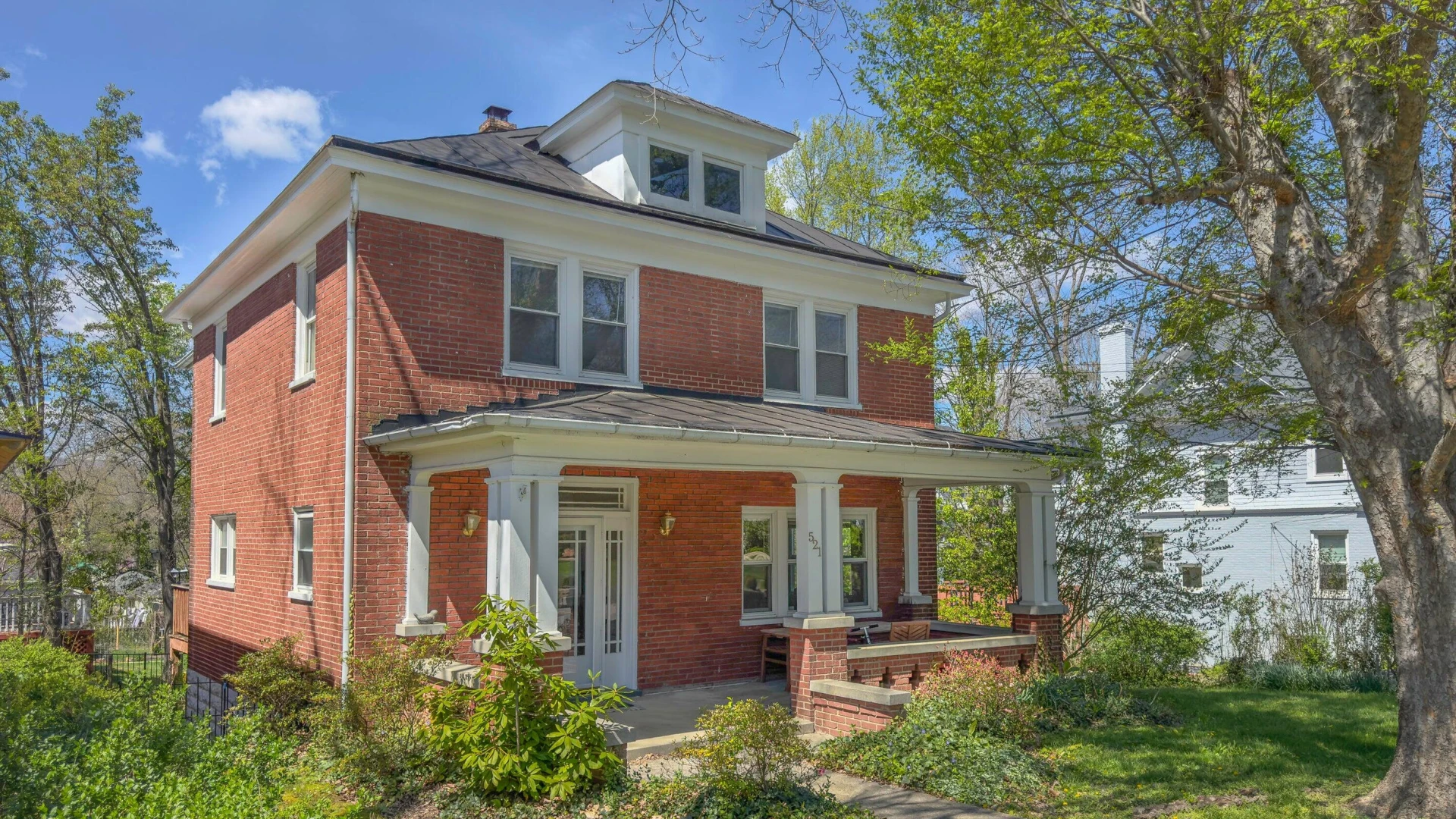 521 S Main ST - Photo 4