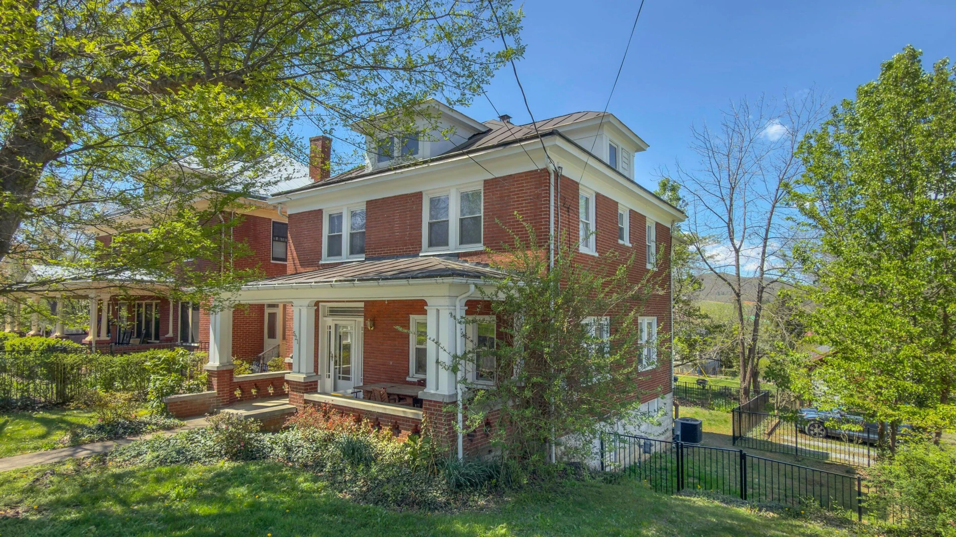 521 S Main ST - Photo 5