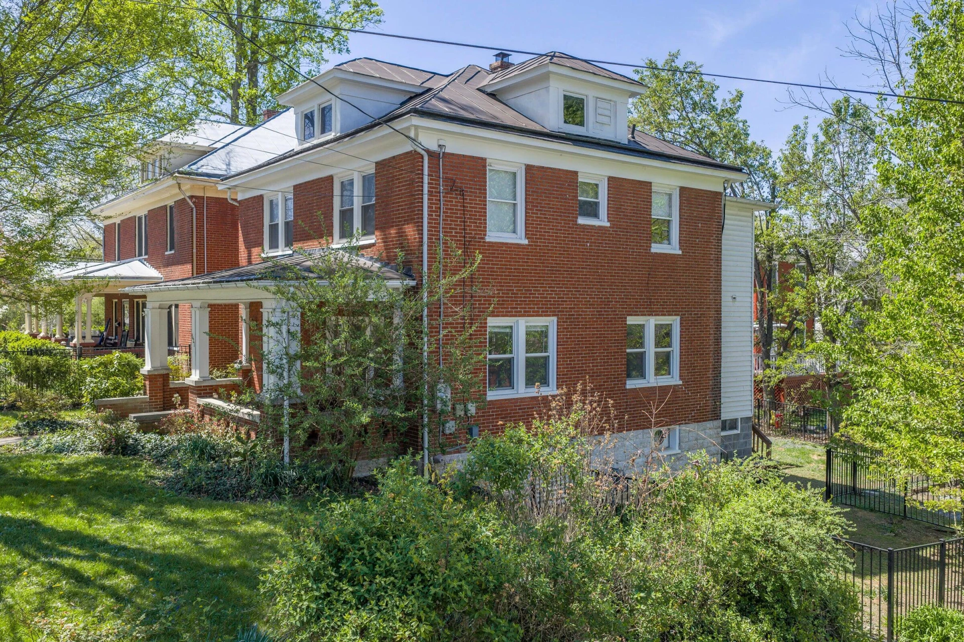 521 S Main ST - Photo 6