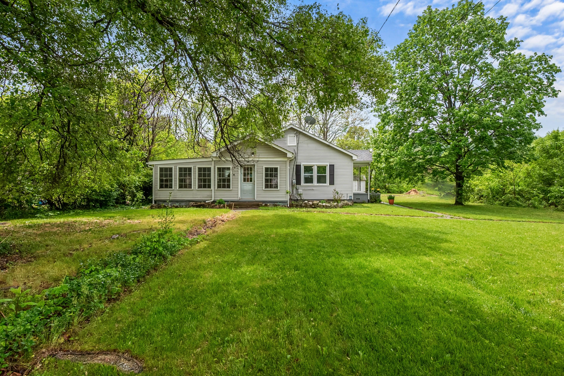 9151 Roanoke RD - Photo 21