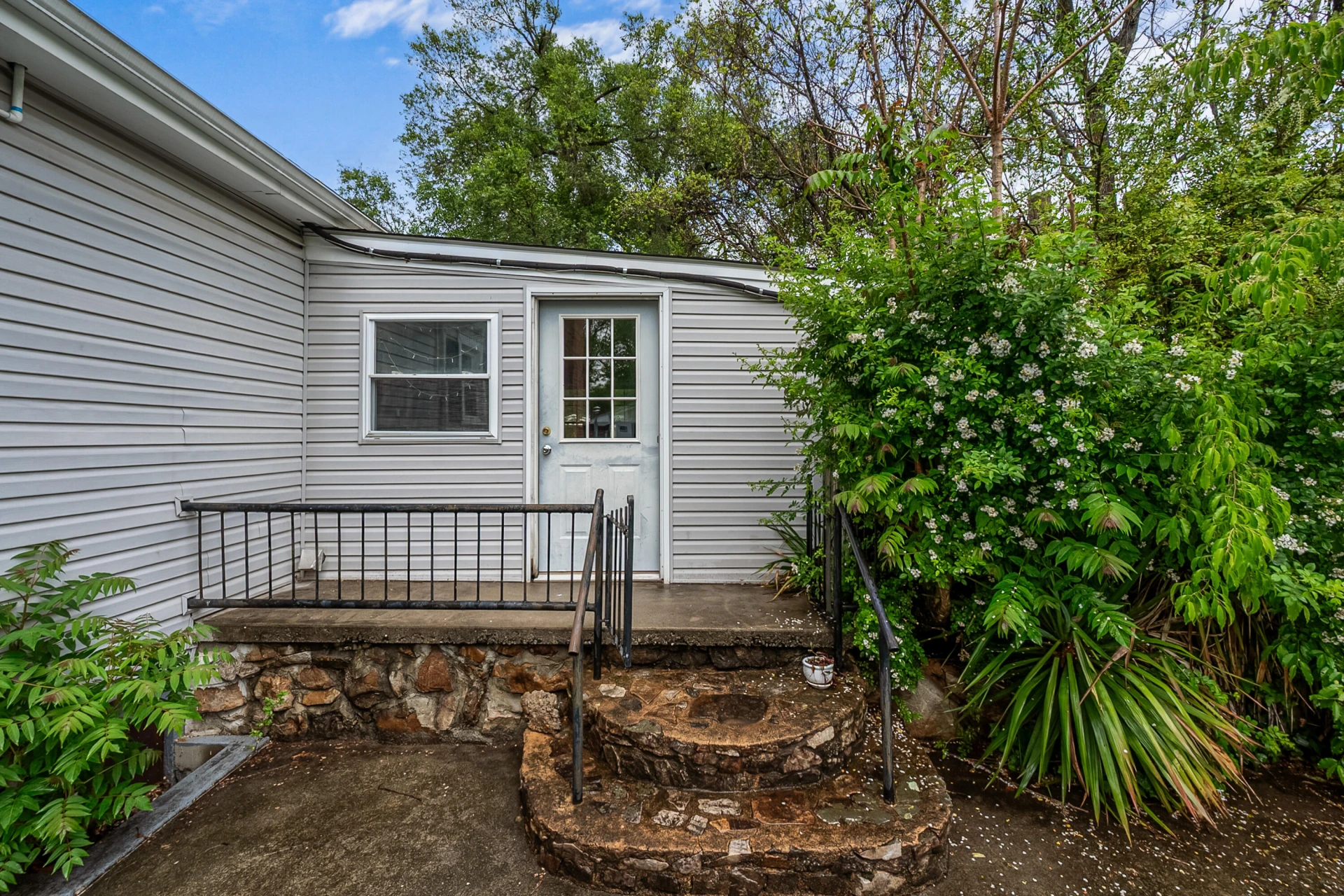 9151 Roanoke RD - Photo 28