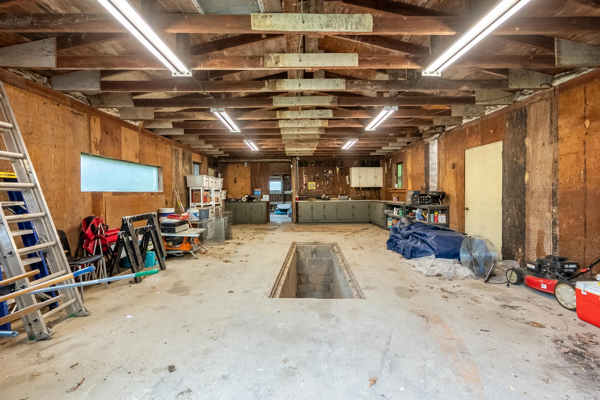 9151 Roanoke RD - Photo 31