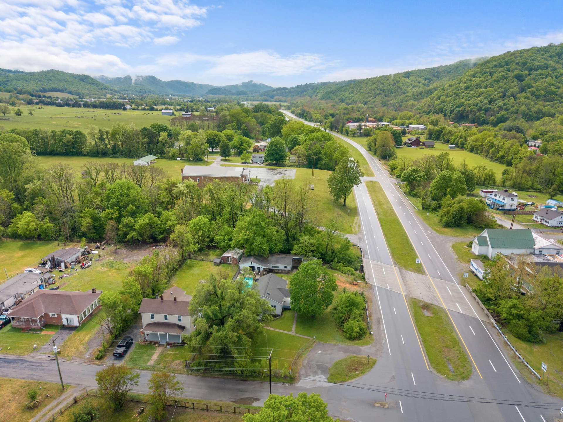 9151 Roanoke RD - Photo 36