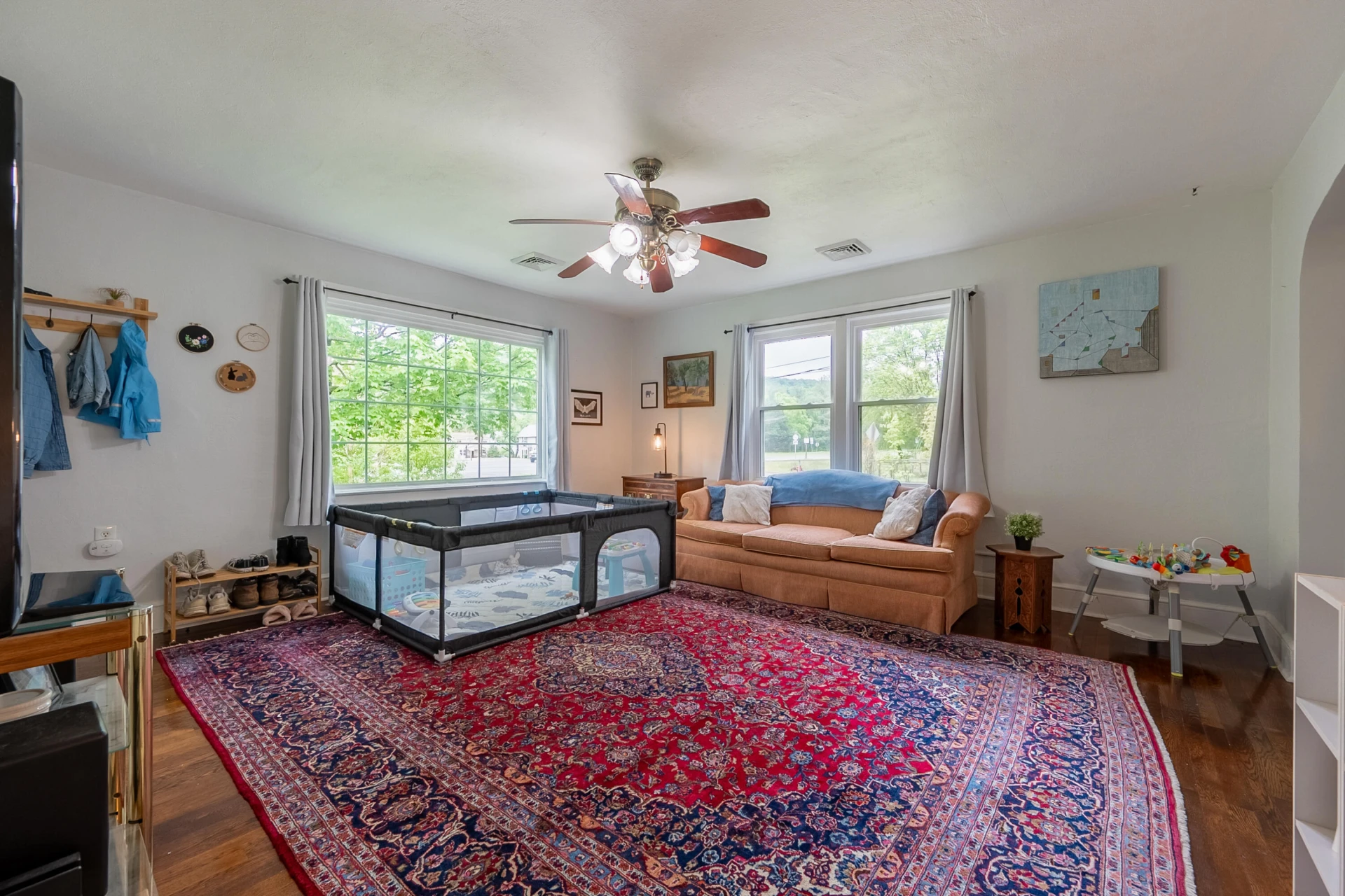 9151 Roanoke RD - Photo 4