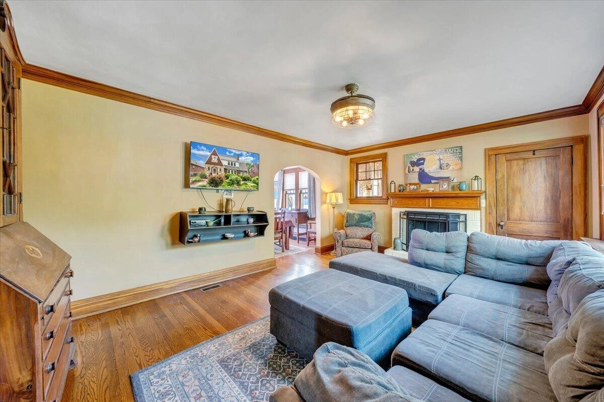 1806 Warrington RD SW - Photo 7