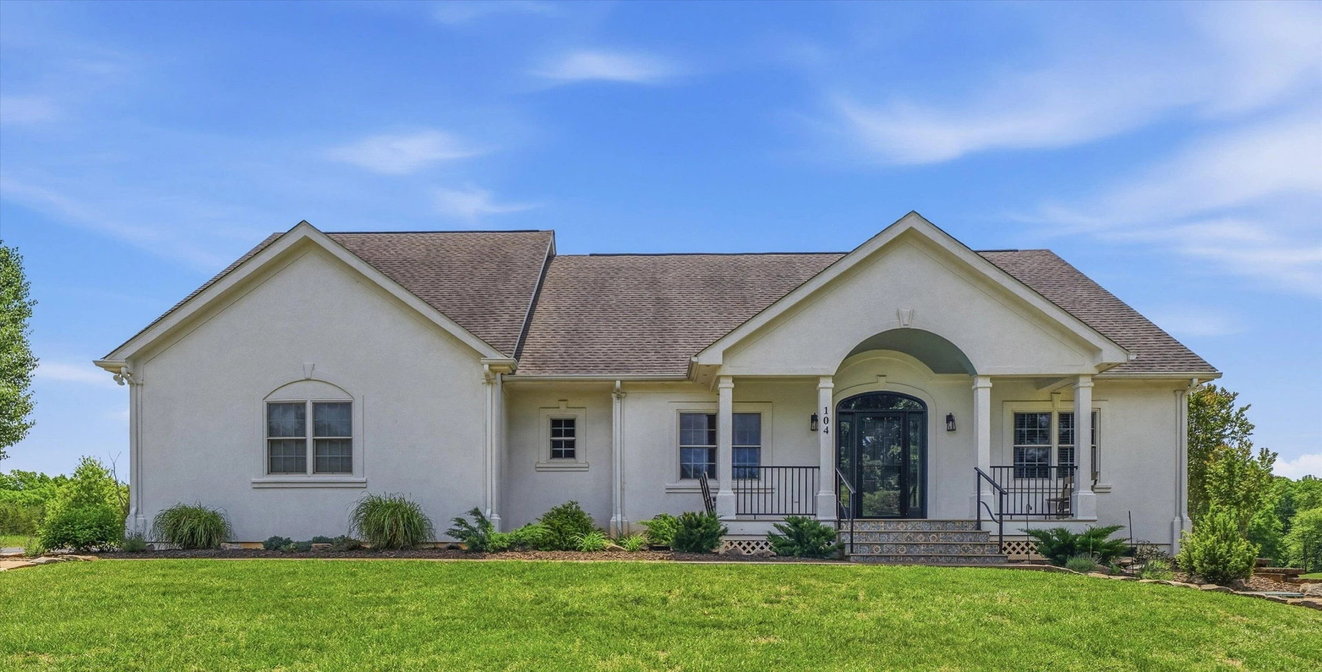 104 Pointe O Woods DR