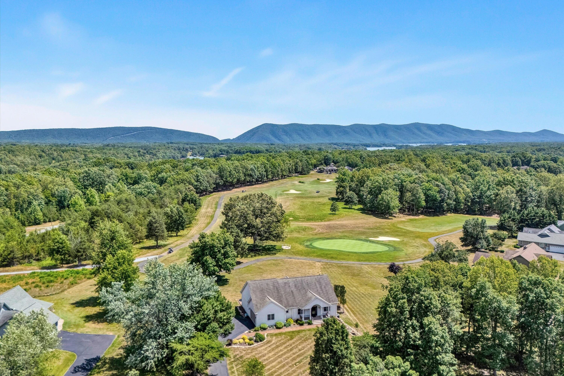 104 Pointe O Woods DR - Photo 2