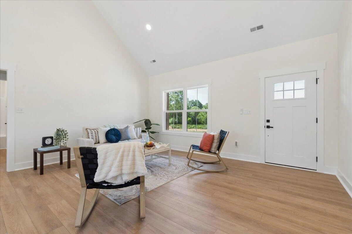 1442 Hickory Cove LN - Photo 6