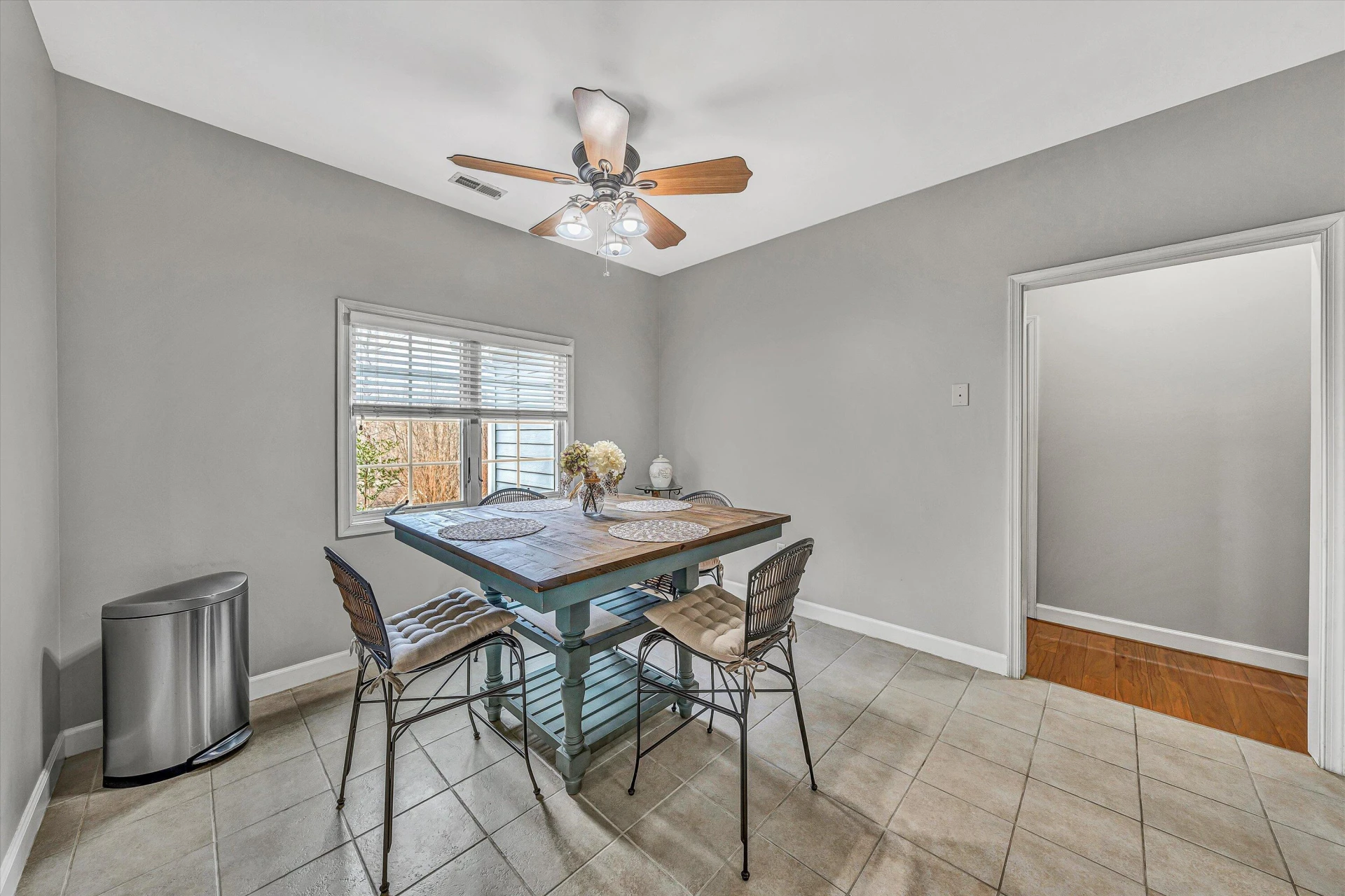 100 Waterside DR - Photo 14