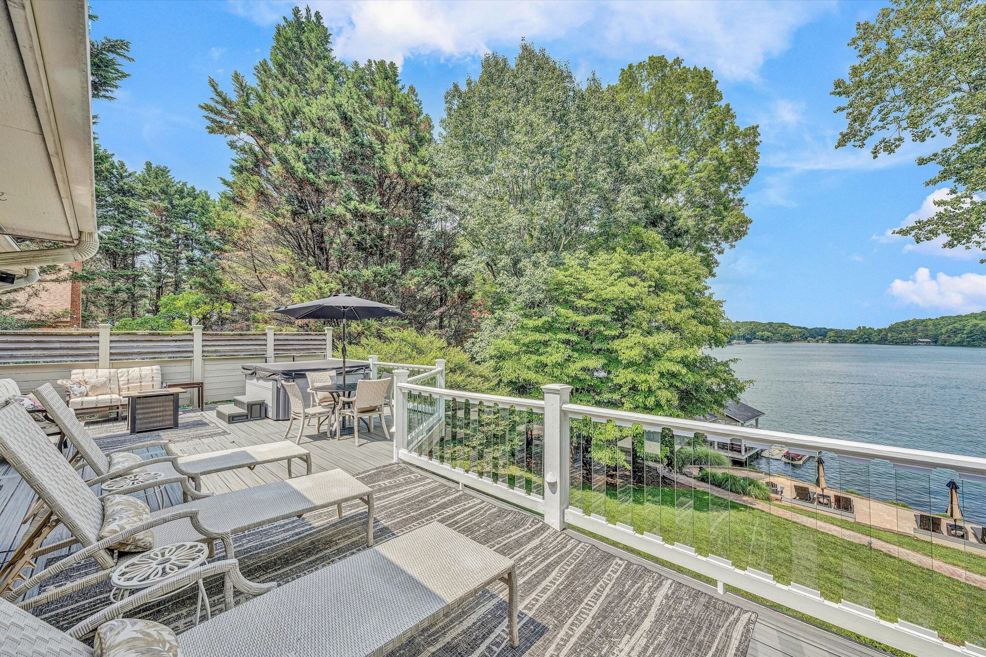 150 Providence LN - Photo 36