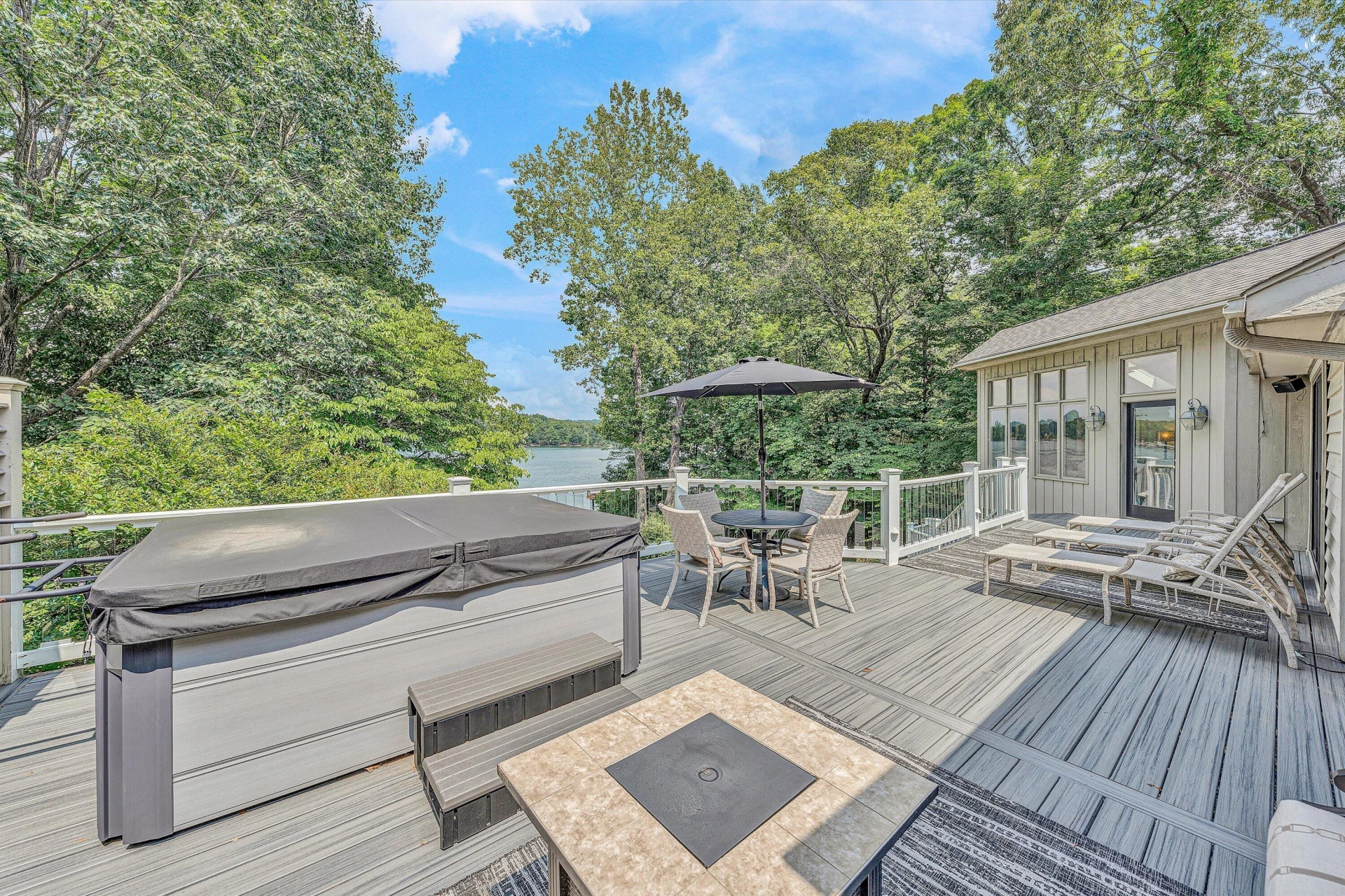 150 Providence LN - Photo 38