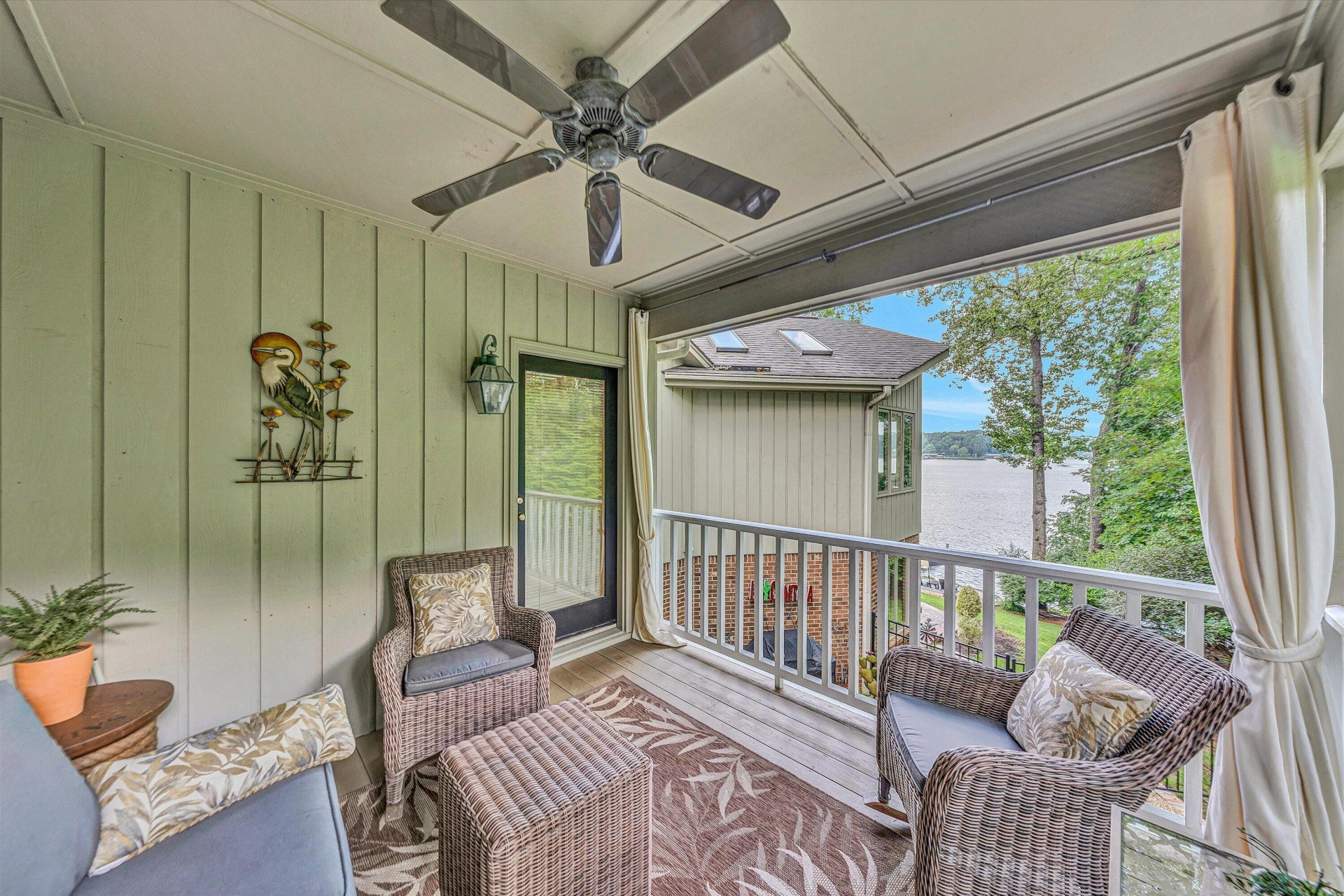 150 Providence LN - Photo 40
