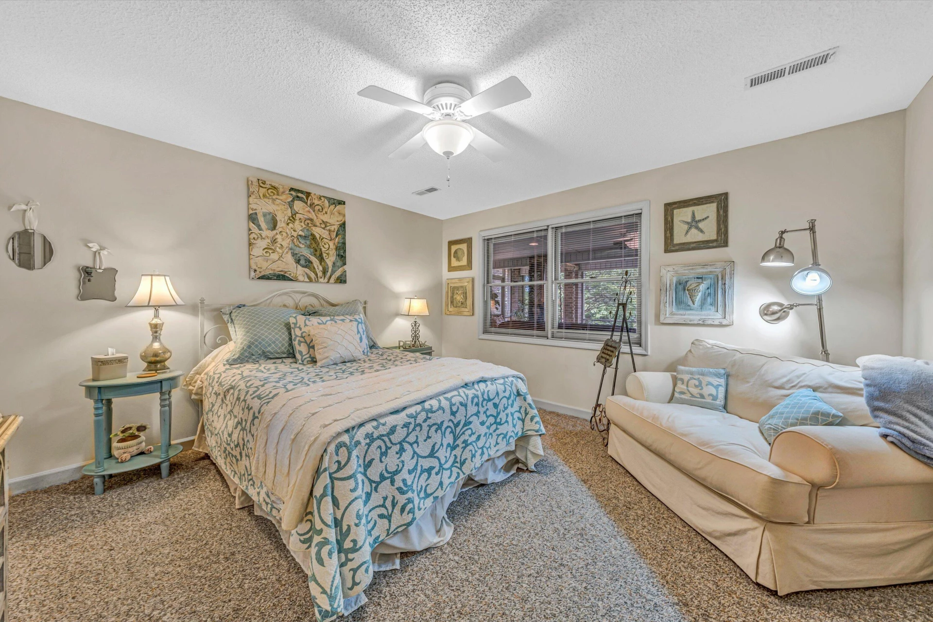150 Providence LN - Photo 47