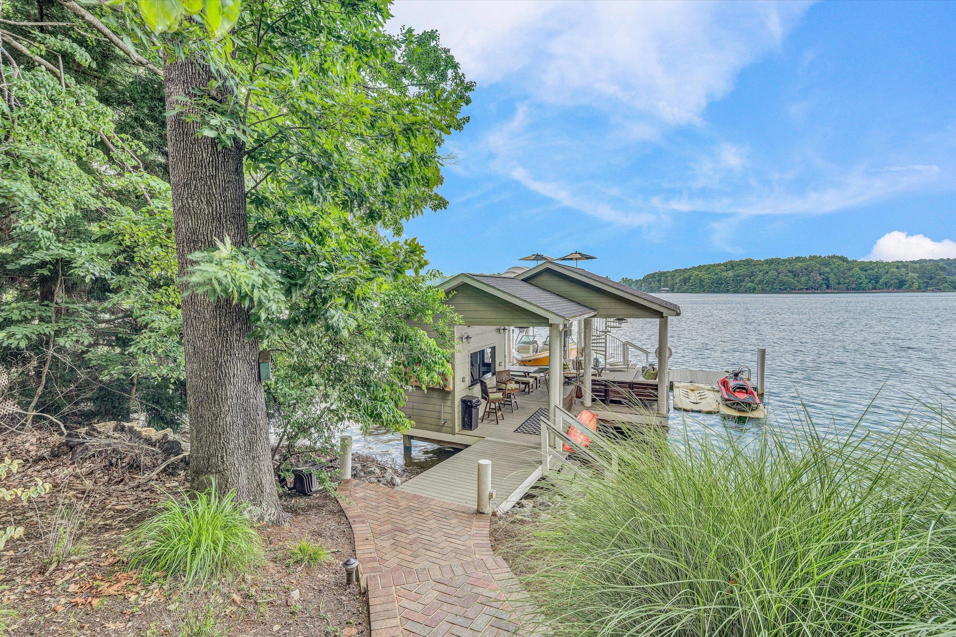 150 Providence LN - Photo 69