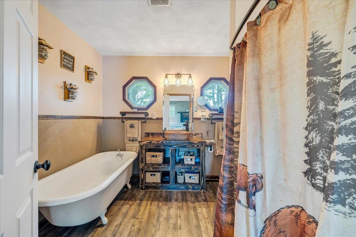 1299 Holiday CIR - Photo 34